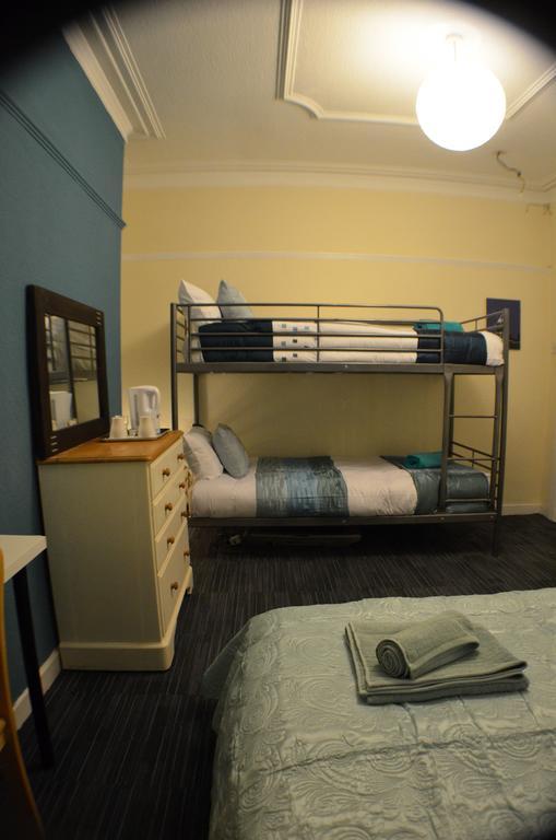 Birchfields Guest House Манчестер Экстерьер фото