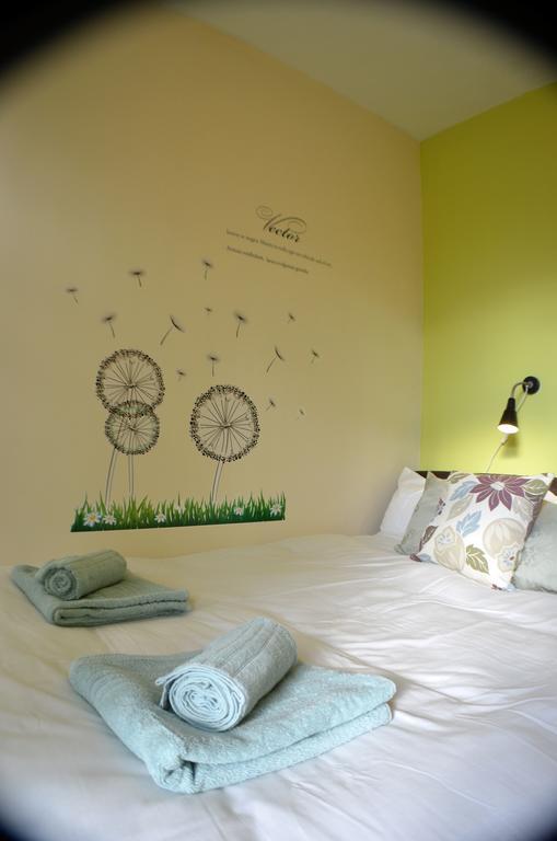 Birchfields Guest House Манчестер Экстерьер фото