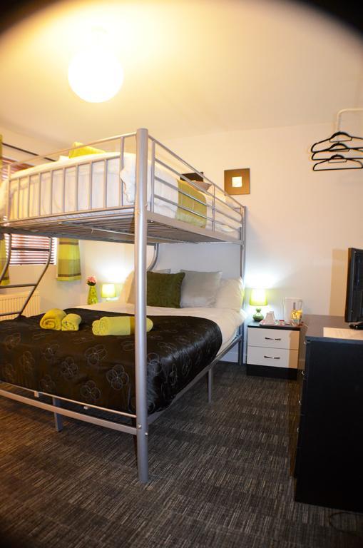 Birchfields Guest House Манчестер Экстерьер фото