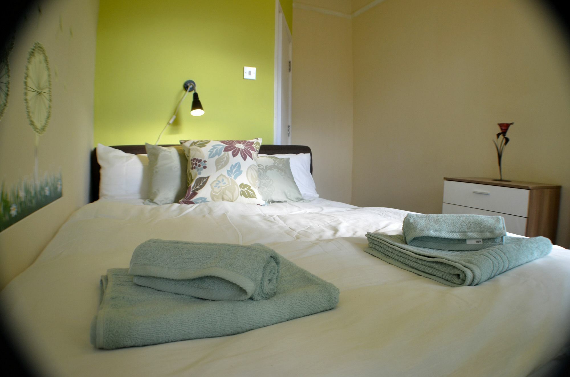 Birchfields Guest House Манчестер Экстерьер фото